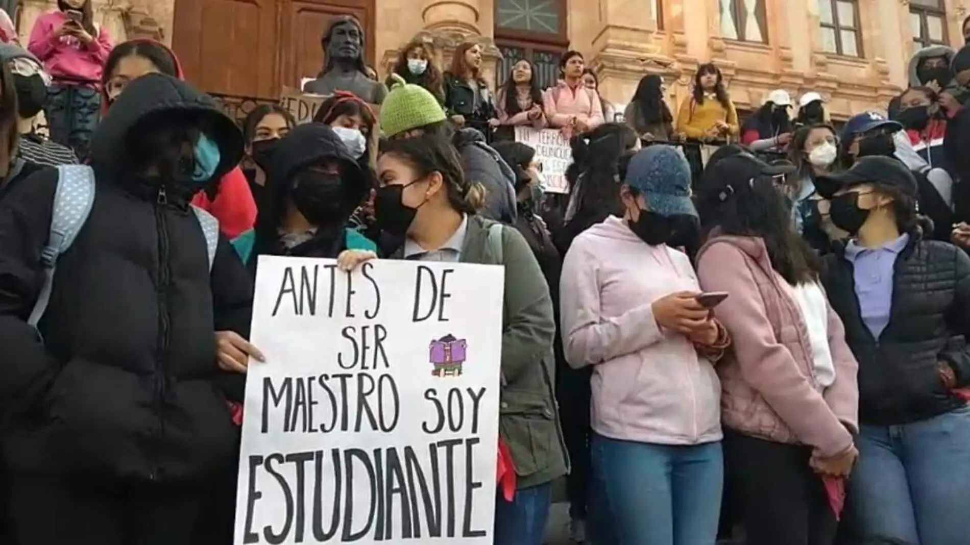 Escuela-Normal-Oficial-de-Guanajuato  (1)